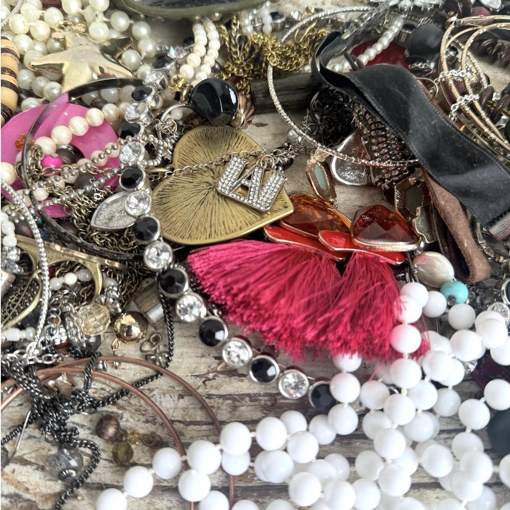 Mixed Jewelry Lot Costume‎ Wearable Repurpose Scrap Bracelets Necklaces Charms E